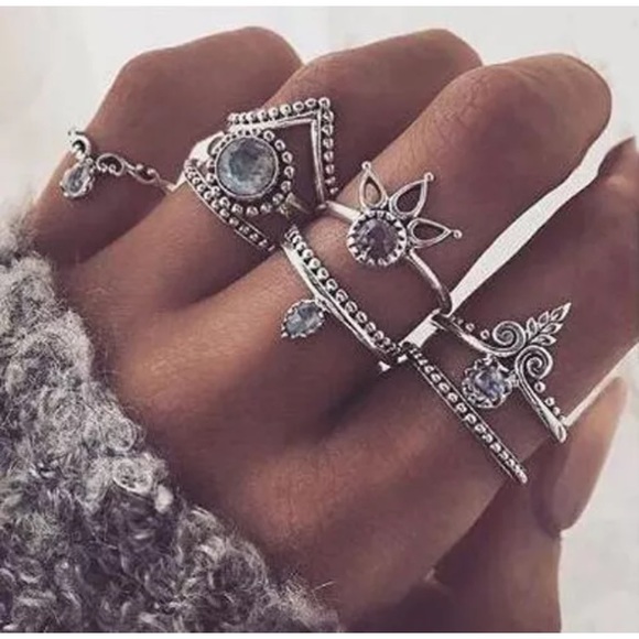 Jewelry - 💍8 Piece Boho Ring Set💍